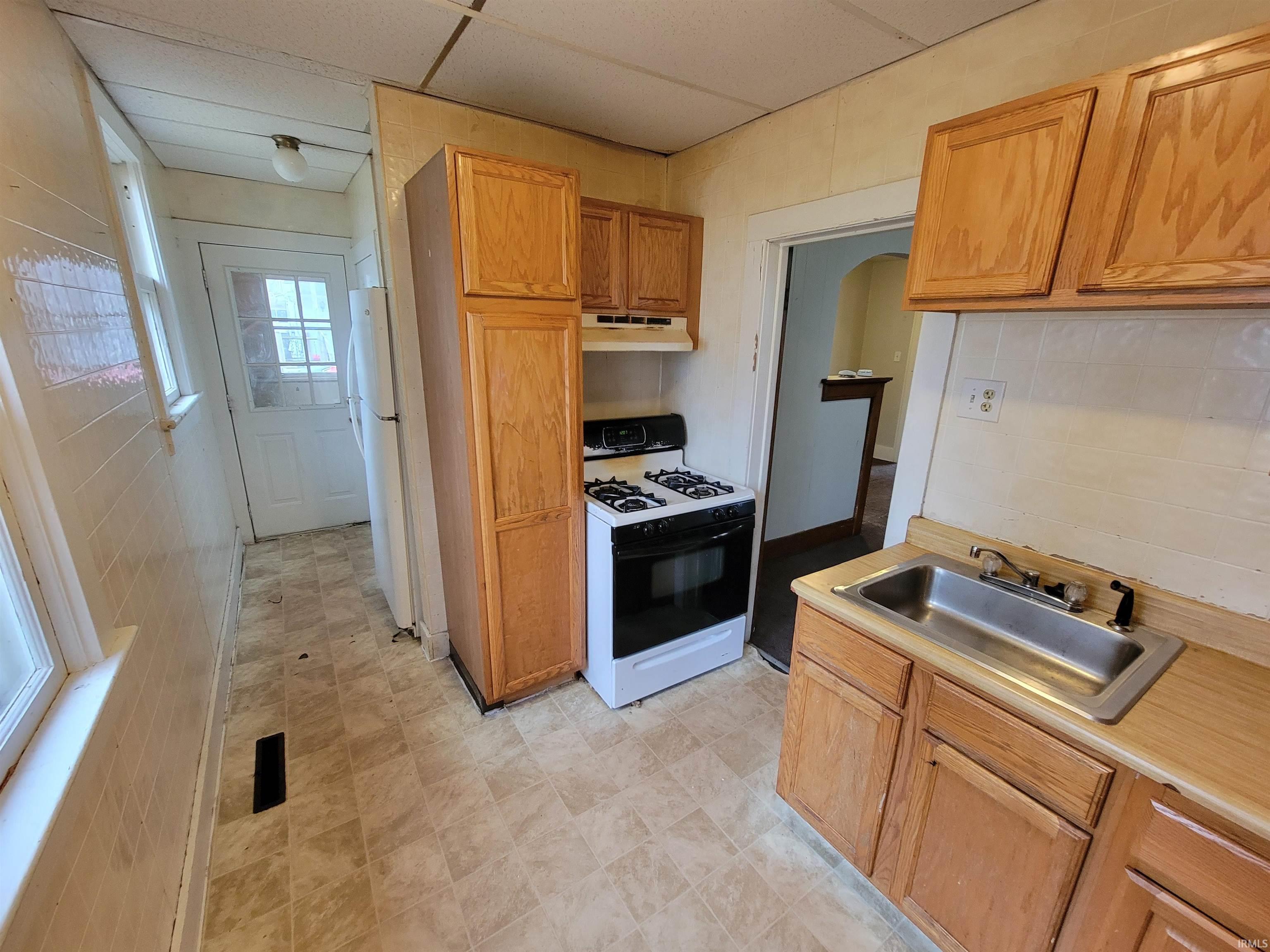 725 Romy Avenue Fort Wayne, IN 46805 - Photo 8 of 19 Gallery Image 8
