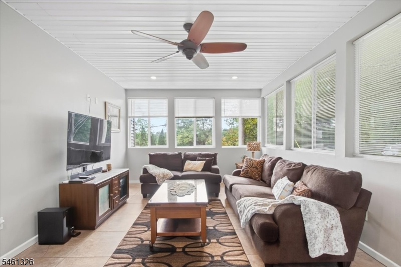 677 Canistear Road Vernon, NJ 07422 - Photo 10 of 43 Gallery Image 10