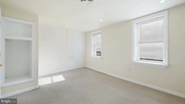 $2,600 | 731 Carpenter Street, Philadelphia, PA 19147