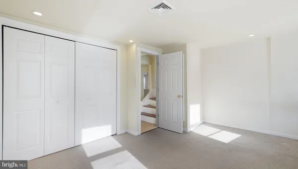 $2,600 | 731 Carpenter Street, Philadelphia, PA 19147