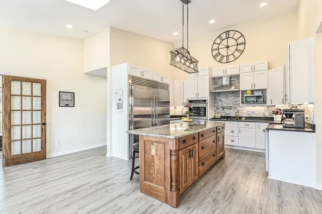 $1,895,000 | 7134 North Tichigan Road, Waterford, WI 53185