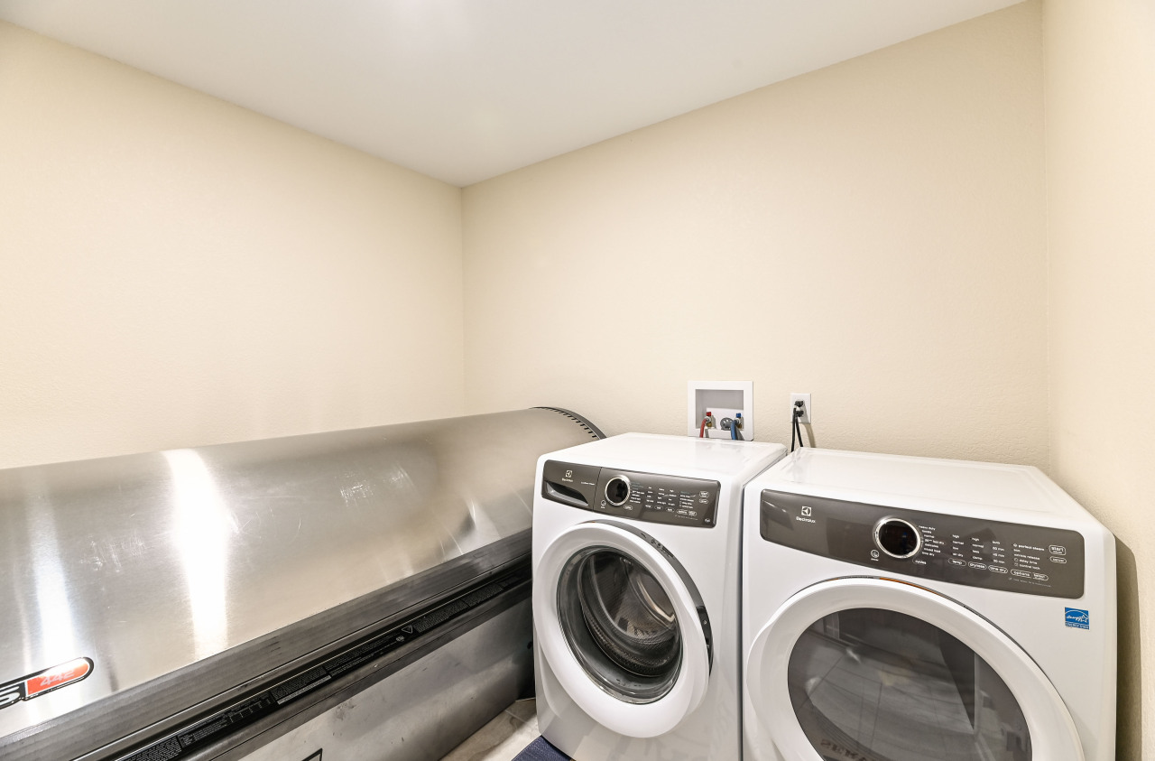 7134 North Tichigan Road Waterford, WI 53185 - Photo 25 of 53 Photo 16