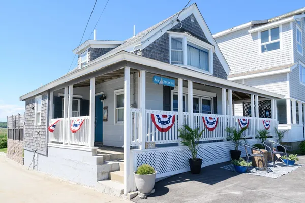 $889,500 | 341 Webhannet Drive, Wells, ME 04090