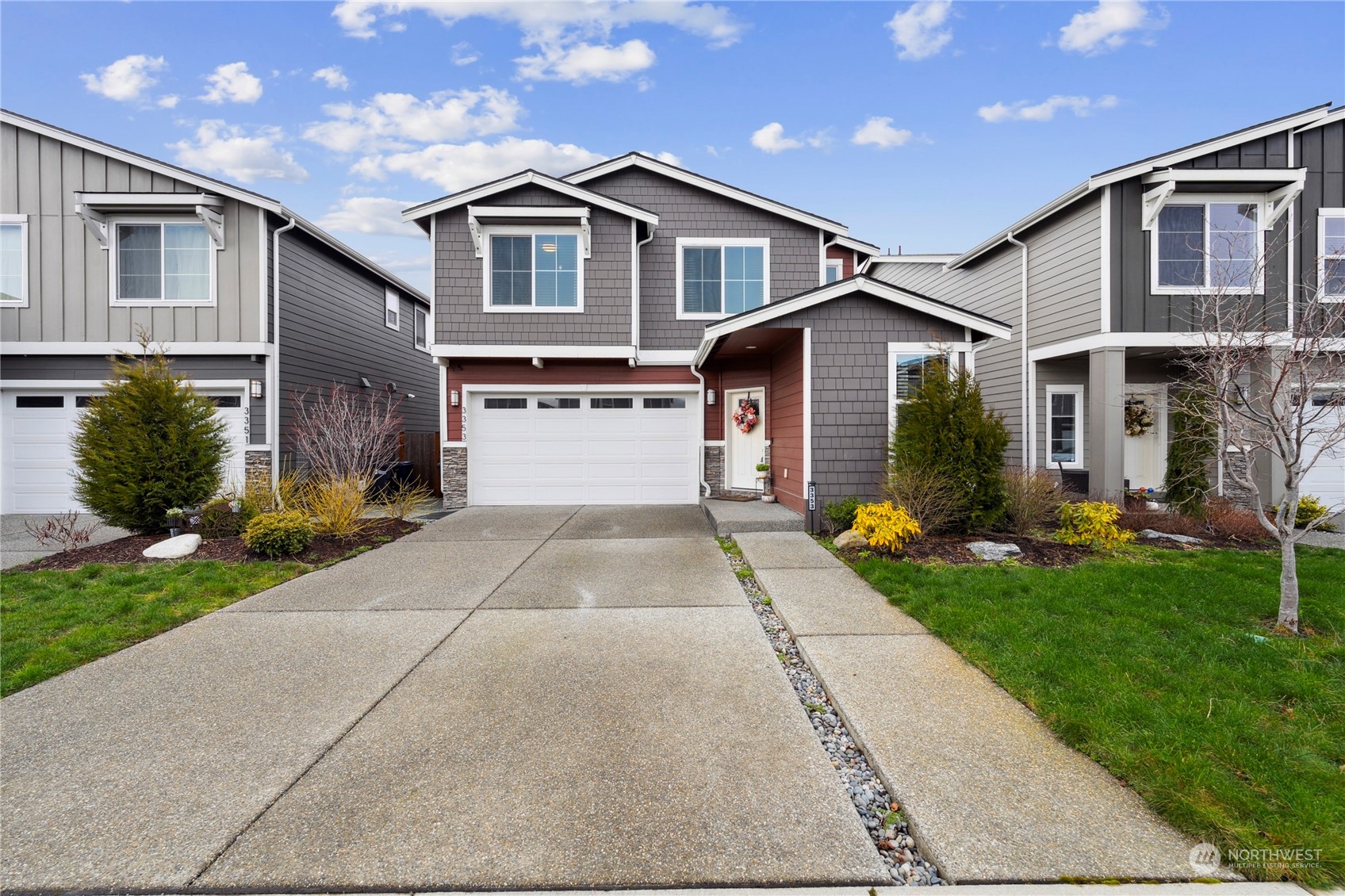 3353 Inverness Street Mount Vernon, WA 98273 - Photo 1 of 32 Gallery Image 1