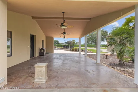 $800,000 | 1024 Decoux Road, St. Martinville, LA 70582