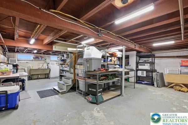2021 Leithsville Road Hellertown, PA 18055 - Photo 32 of 39