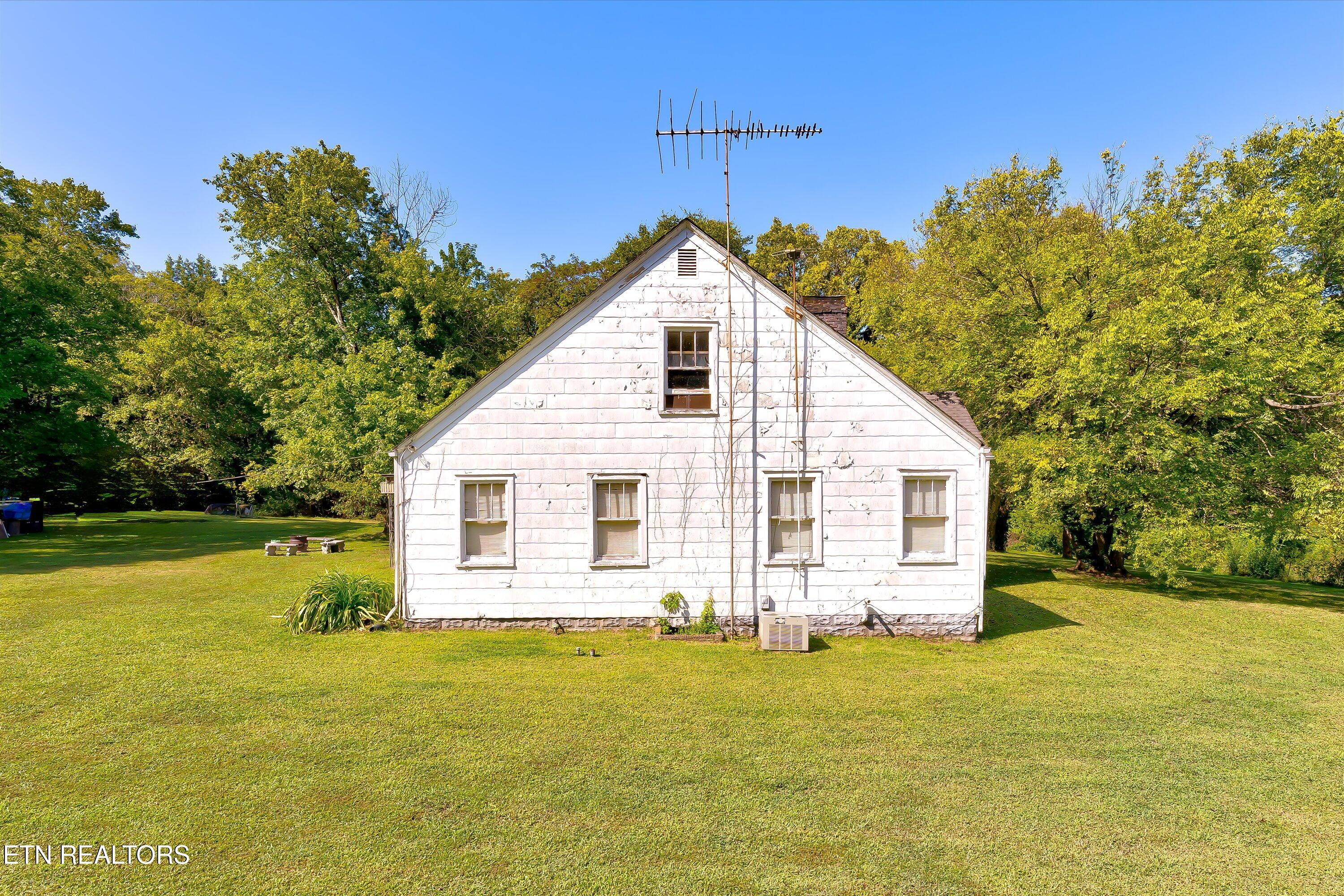 926 Sauls Road Seymour, TN 37865 - Photo 21 of 60 21-926 Sauls Rd-21