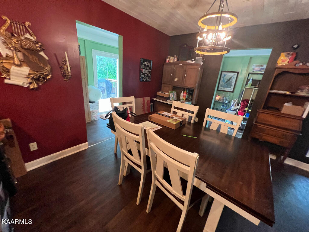 450 Sleepy Hollow Road Speedwell, TN 37870 - Photo 3 of 6 02