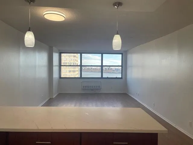 $390,000 | 7000 Boulevard East, Unit 22C, Guttenberg, NJ 07093