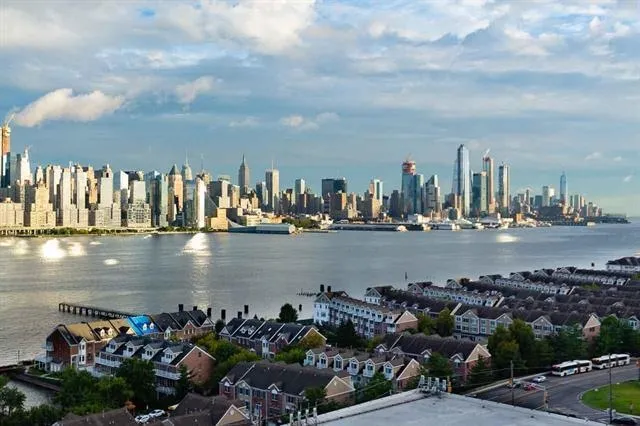 $390,000 | 7000 Boulevard East, Unit 22C, Guttenberg, NJ 07093