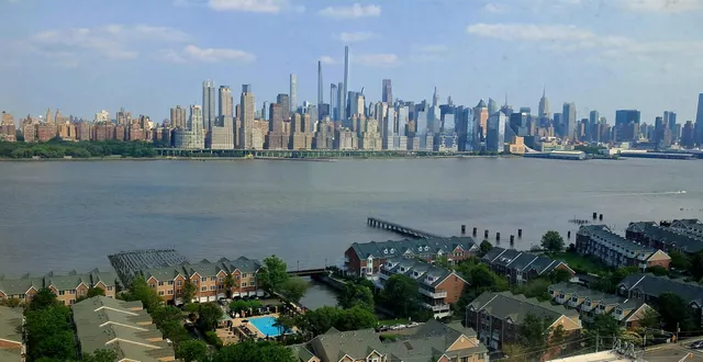 $390,000 | 7000 Boulevard East, Unit 22C, Guttenberg, NJ 07093