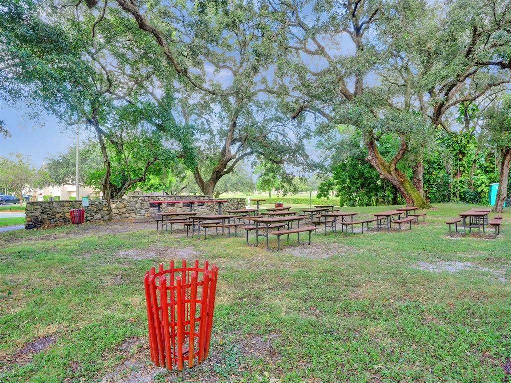 9235 Lagoon Place, Unit 207 Davie, FL 33324 - Photo 51 of 59