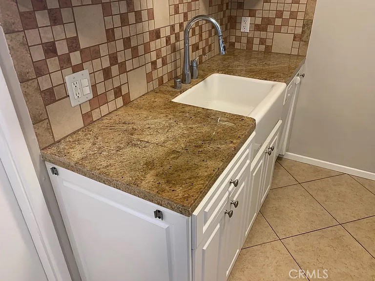 4401 Division Long Beach, CA 90803 - Photo 19 of 50 closeup of a sink