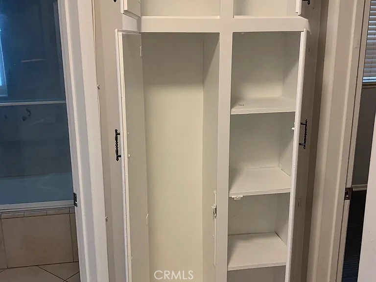 4401 Division Long Beach, CA 90803 - Photo 31 of 50 a bathroom with a glass shower door