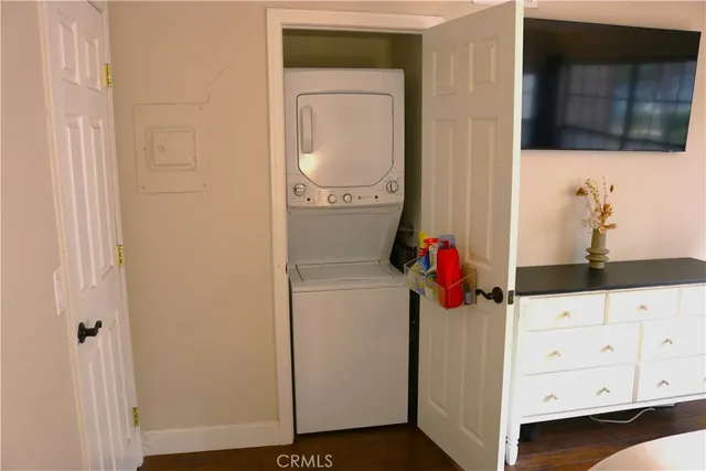 a view of walk in closet