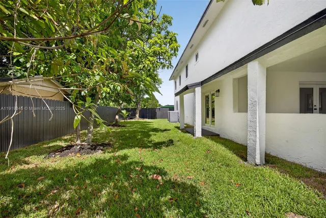 $940,017 | 10864 Southwest 141st Lane, Miami, FL 33176