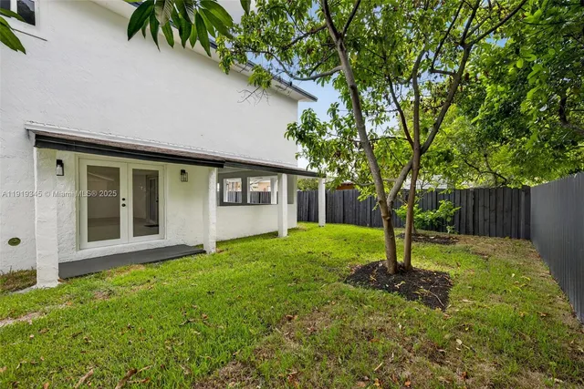 $940,017 | 10864 Southwest 141st Lane, Miami, FL 33176