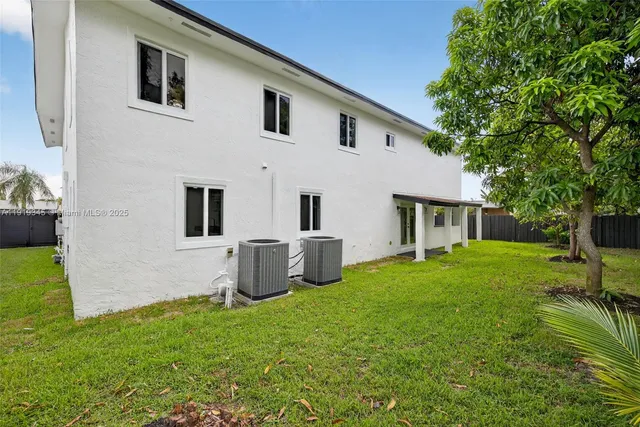 $940,017 | 10864 Southwest 141st Lane, Miami, FL 33176