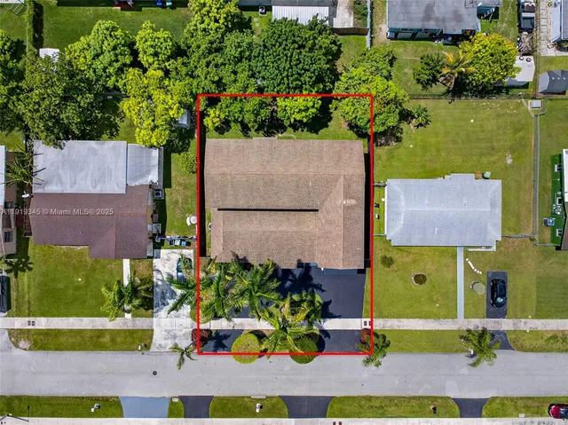 $940,017 | 10864 Southwest 141st Lane, Miami, FL 33176