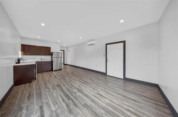 $1,995 | 1020 Southwest 23rd Avenue, Unit 4, Miami, FL 33135