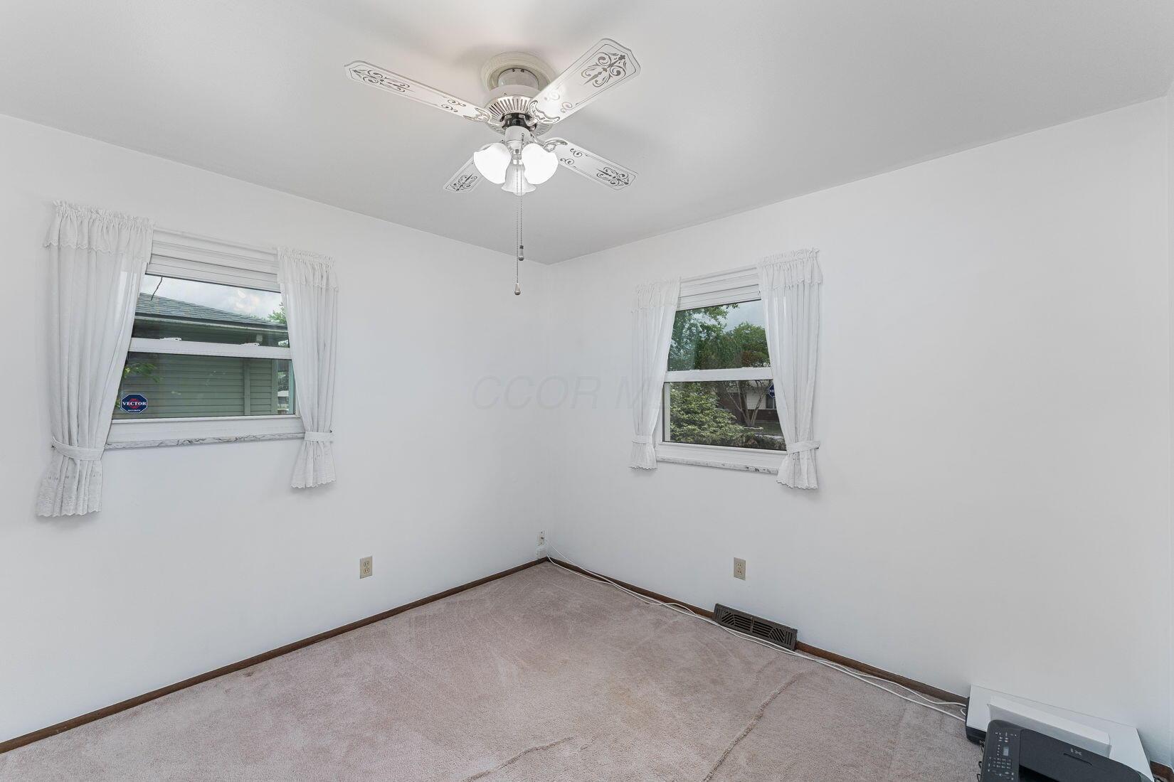 6241 Faircrest Road Columbus, OH 43229 - Photo 15 of 33 Bedroom 2