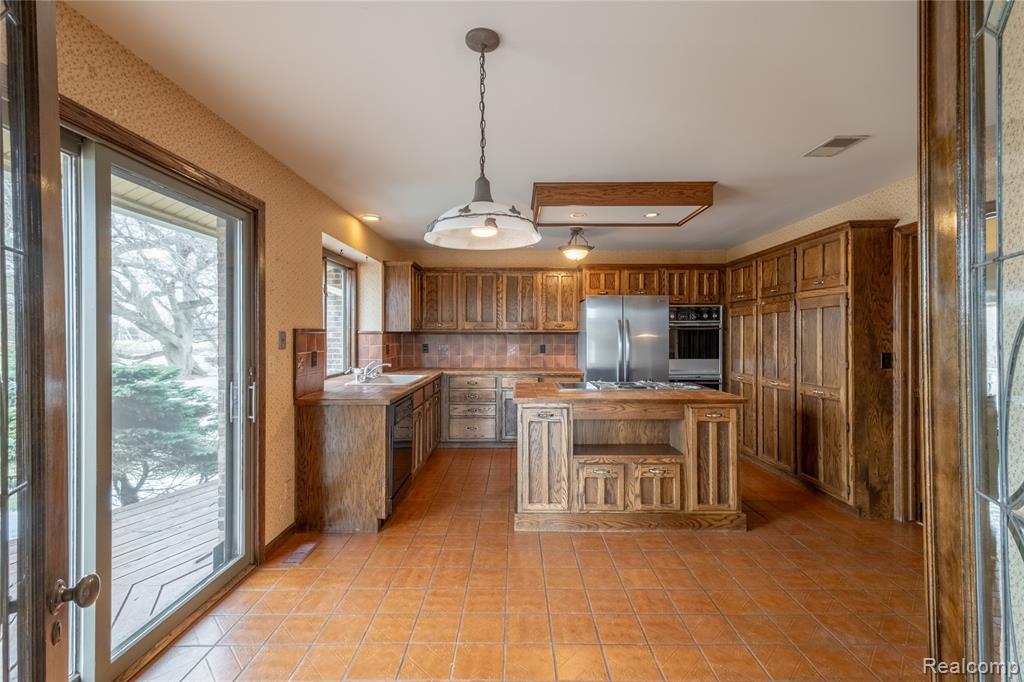 3155 Beech Tree Lane Flushing, MI 48433 - Photo 9 of 40