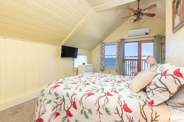 $1,260,000 | 364 Island Avenue, Portland, ME 04108