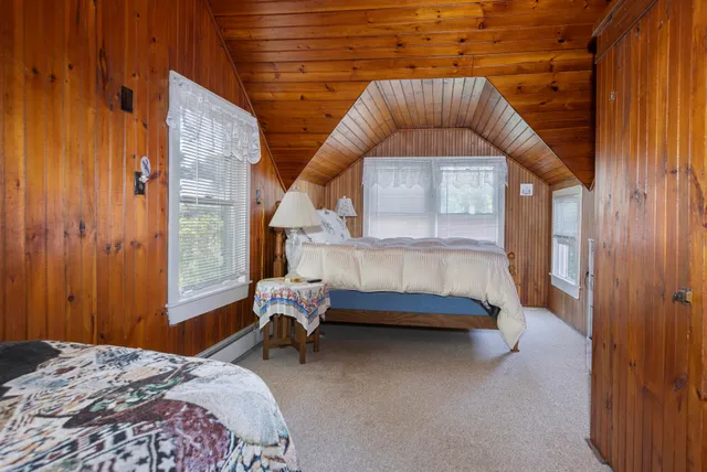 $1,260,000 | 364 Island Avenue, Portland, ME 04108