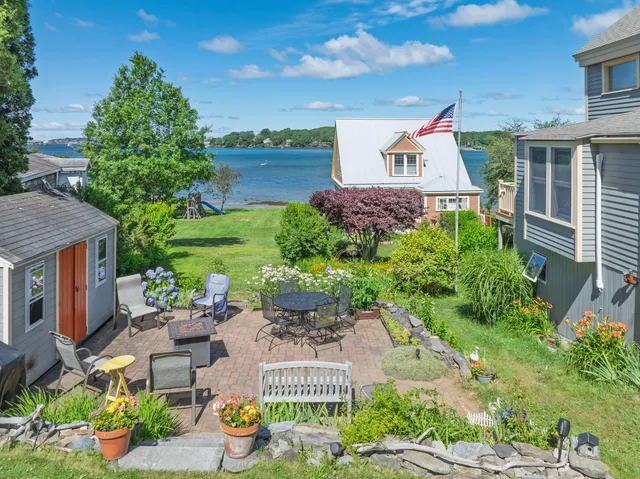 $1,260,000 | 364 Island Avenue, Portland, ME 04108