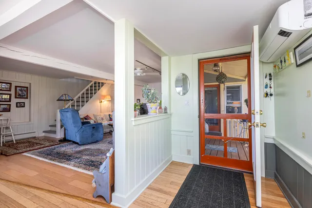 $1,260,000 | 364 Island Avenue, Portland, ME 04108