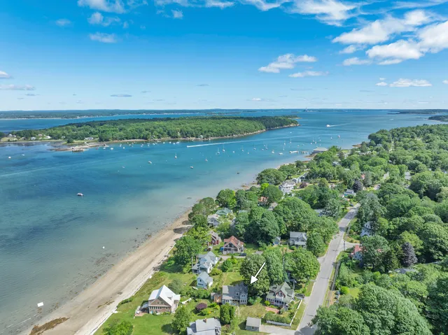 $1,260,000 | 364 Island Avenue, Portland, ME 04108