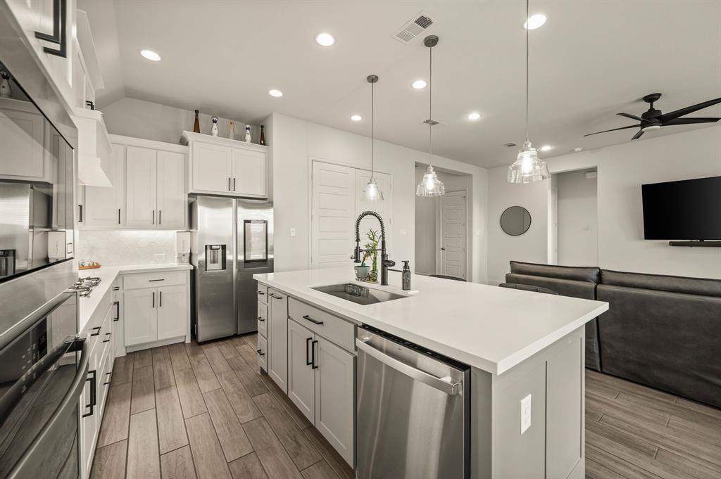 1413 Inlet Trail Midlothian, TX 76065 - Photo 17 of 40