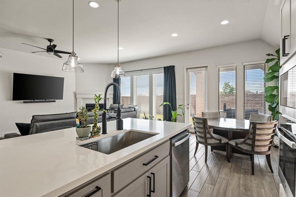 1413 Inlet Trail Midlothian, TX 76065 - Photo 19 of 40