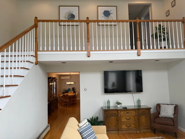 $4,500 | 99 Main Street, Stonington, CT 06378