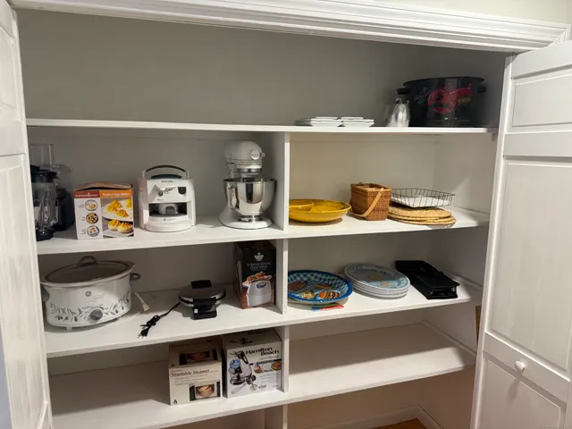 $4,500 | 99 Main Street, Stonington, CT 06378