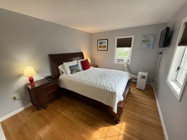 $4,500 | 99 Main Street, Stonington, CT 06378