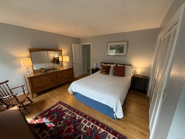 $4,500 | 99 Main Street, Stonington, CT 06378