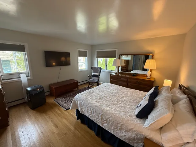 $4,500 | 99 Main Street, Stonington, CT 06378