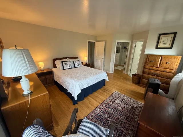 $4,500 | 99 Main Street, Stonington, CT 06378