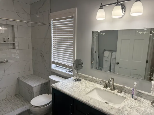 $4,500 | 99 Main Street, Stonington, CT 06378