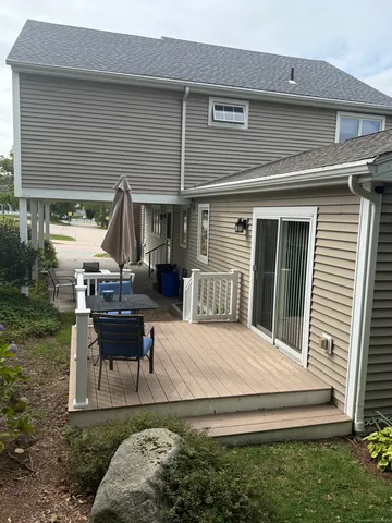 $4,500 | 99 Main Street, Stonington, CT 06378