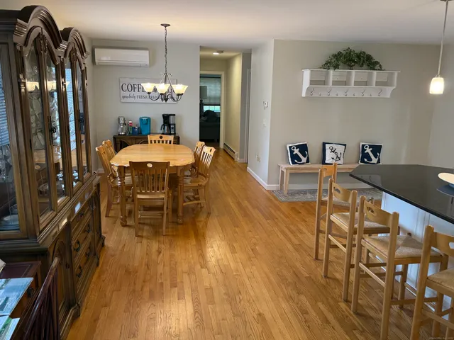 $4,500 | 99 Main Street, Stonington, CT 06378