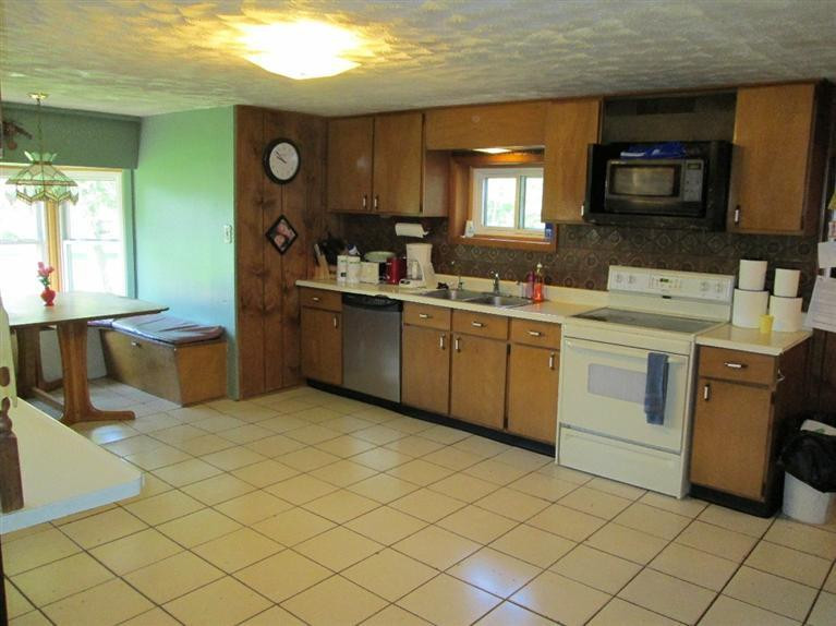 9144 Willow Road Saline, MI 48176 - Photo 10 of 30 Photo 10