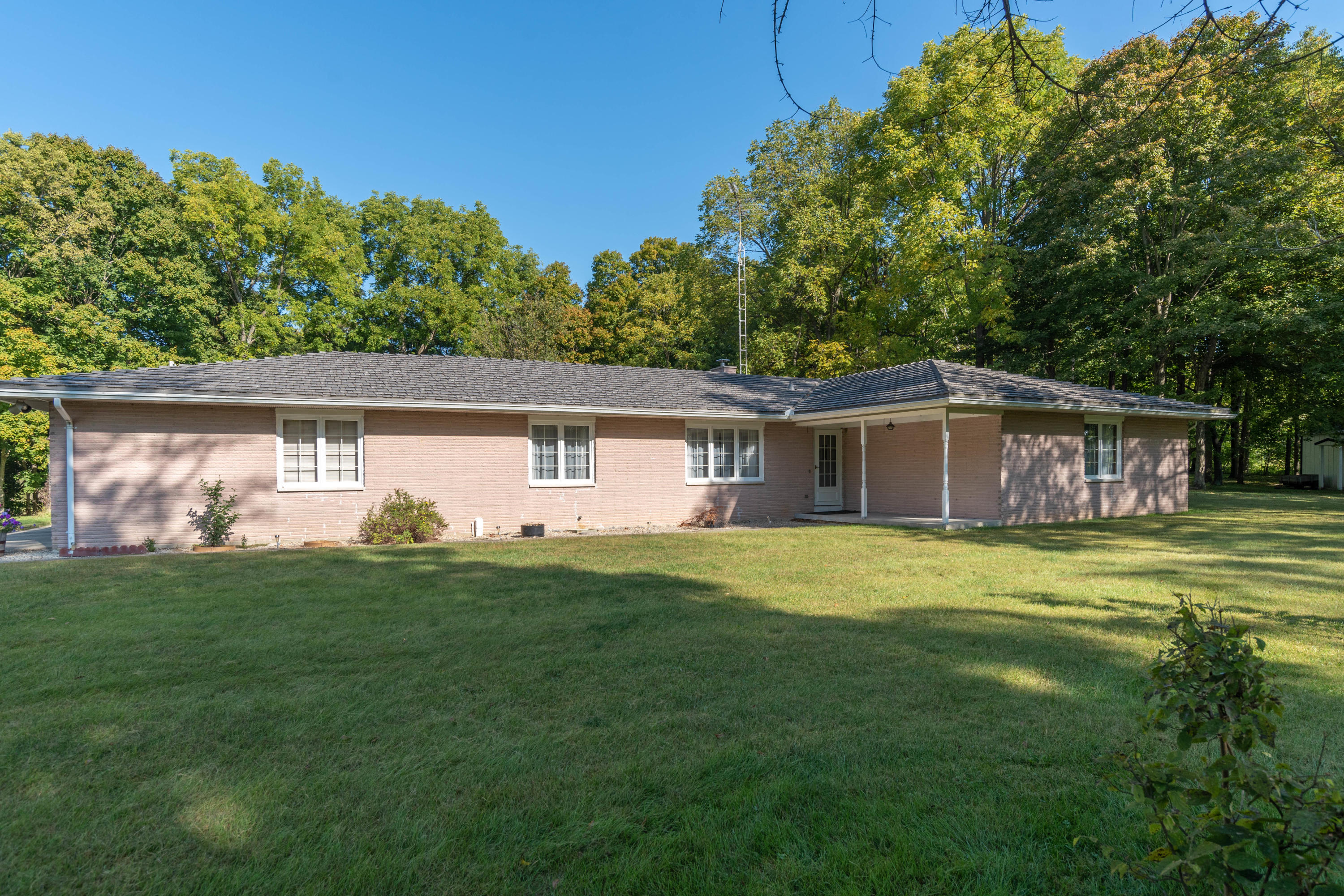18401 Lefevre Number 2 Road Sidney, OH 45365 - Photo 2 of 85