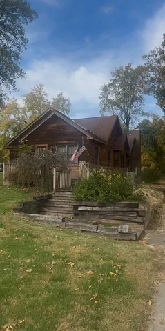 $357,000 | 924 West 3rd Street, Connersville, IN 47331