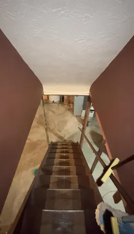 $357,000 | 924 West 3rd Street, Connersville, IN 47331