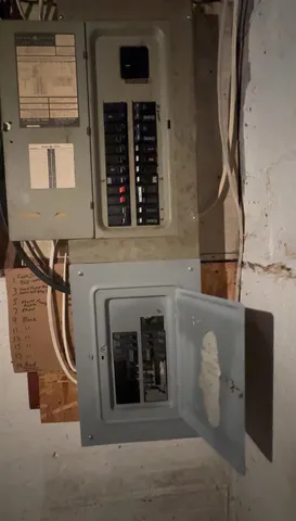 $357,000 | 924 West 3rd Street, Connersville, IN 47331