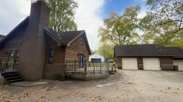 $357,000 | 924 West 3rd Street, Connersville, IN 47331