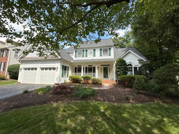 $890,000 | 6511 Rock Crystal Drive, Clifton, VA 20124