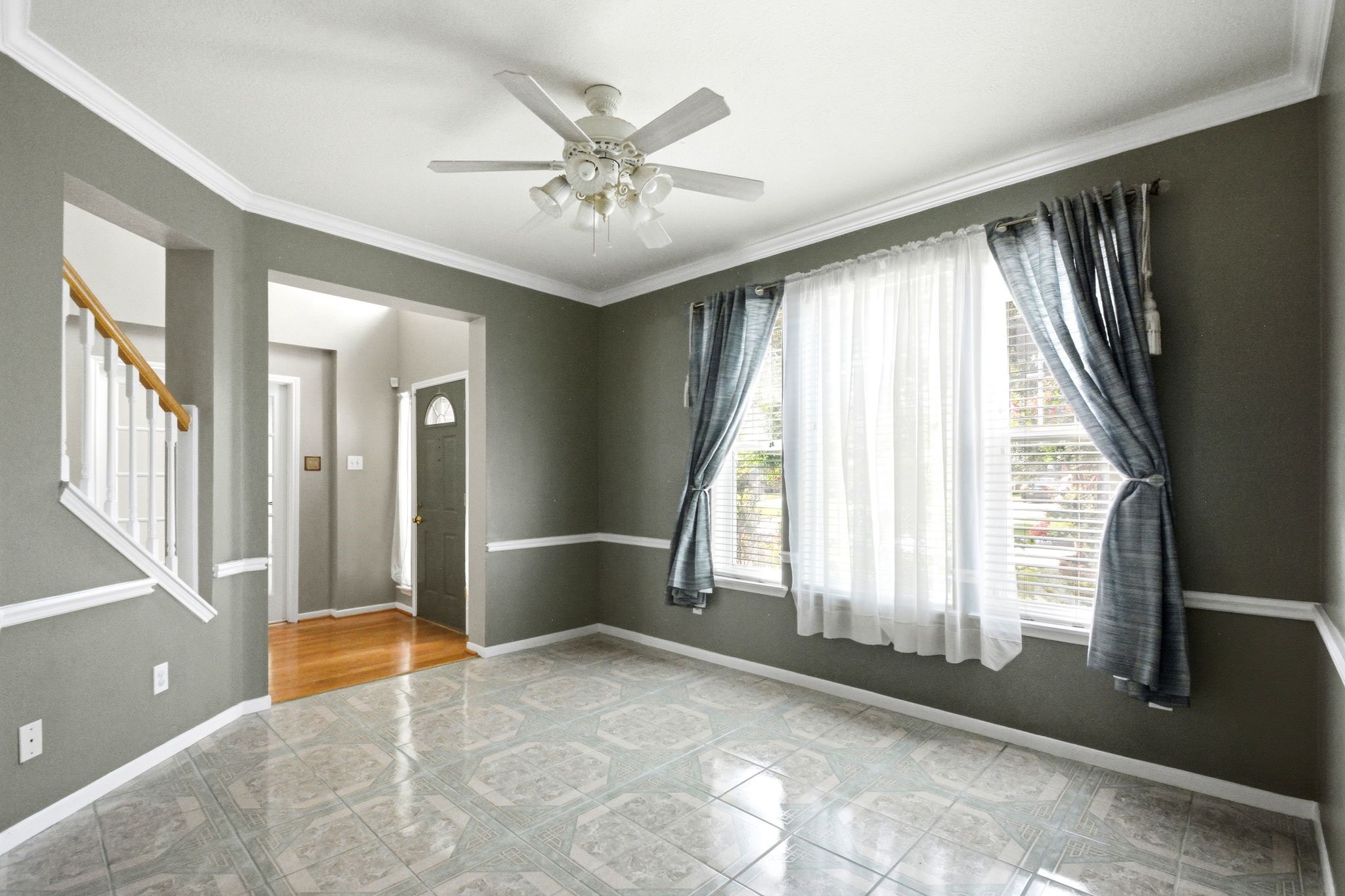 2718 Honeysuckle Walk Spring, TX 77388 - Photo 7 of 44